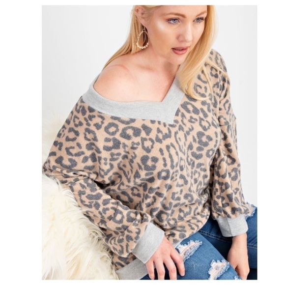 Last! Plus Size V-Neck Brushed Leopard Print - Picture 1 of 6